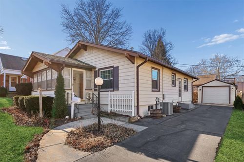 2602 36th Street, Des Moines, IA, 50310 | Card Image