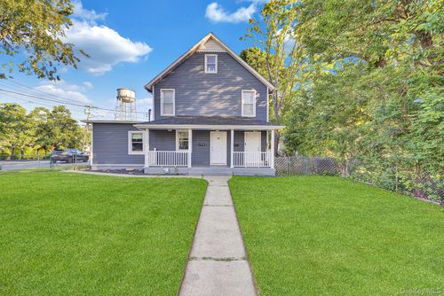 50 Pulaski Rd, Kings Park, NY, 11754-2512 | Card Image