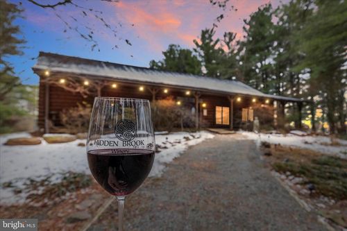 43301 Spinks Ferry Rd, LEESBURG, VA, 20176-5631 | Card Image