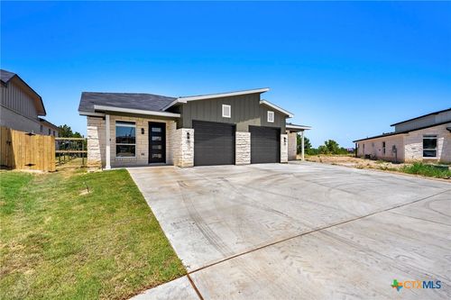 1301 Lone Pine Way, Killeen, TX, 76543 | Card Image