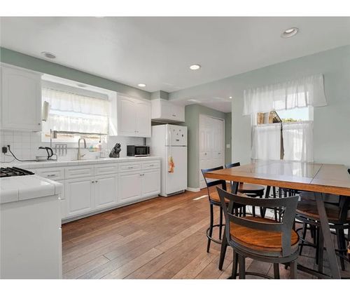 227 Valle Vista Ave, Monrovia, CA, 91016 | Card Image