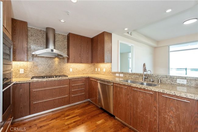 603 - 3141 Michelson Dr, Condo with 2 bedrooms, 2 bathrooms and 2 parking in Irvine CA | Image 6