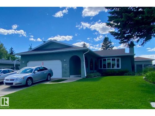 3212 73 St Nw, Edmonton, AB, T6K1K1 | Card Image