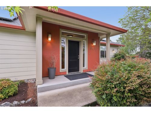 302 Phoenix Way, Vancouver, WA, 98661-6630 | Card Image