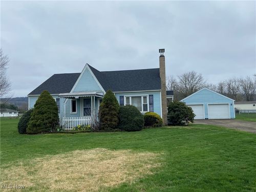 6104 E State Rd, Newcomerstown, OH, 43832-9072 | Card Image