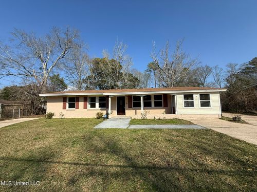 2801 Woodlawn Ave, Moss Point, MS, 39563-2321 | Card Image