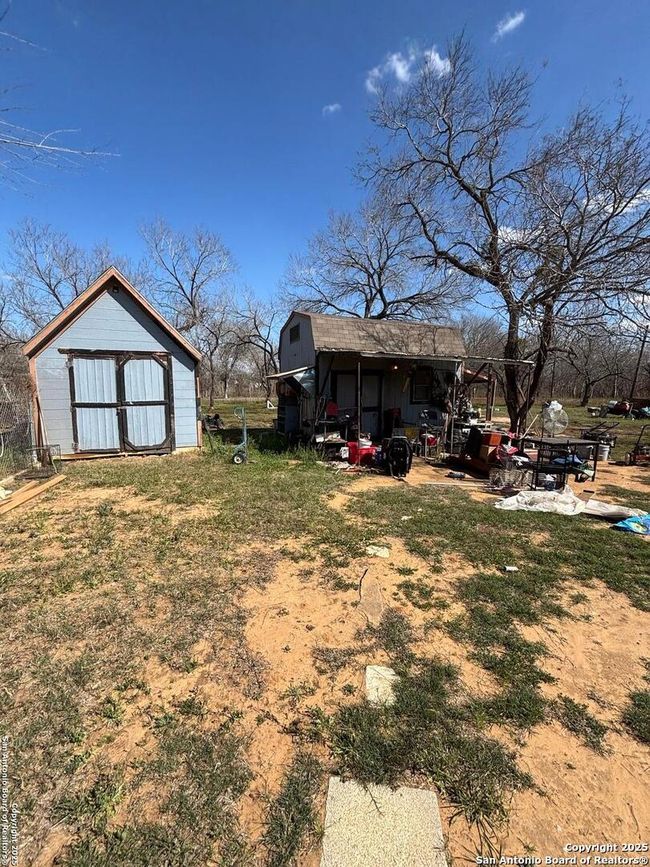 17423 Fx Ball Dr, House other with 1 bedrooms, 3 bathrooms and null parking in Elmendorf TX | Image 11
