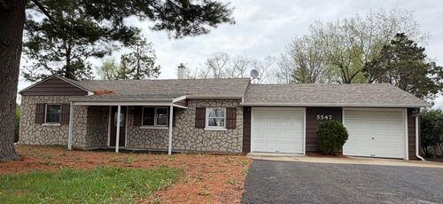 5547 S Peck Ave, Countryside, IL, 60525-3444 | Card Image