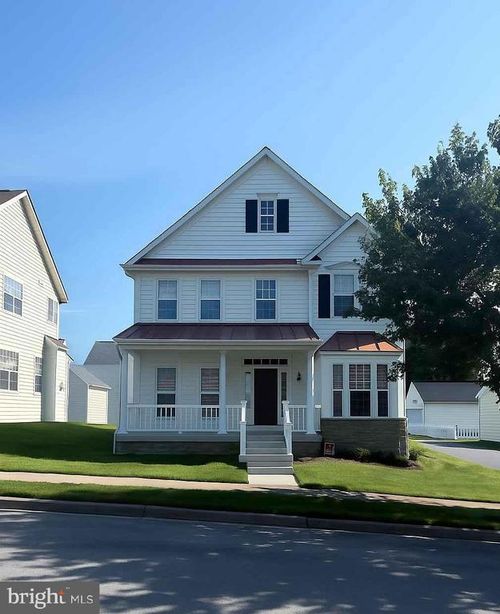 54 Chadwick Dr, CHARLES TOWN, WV, 25414-4461 | Card Image