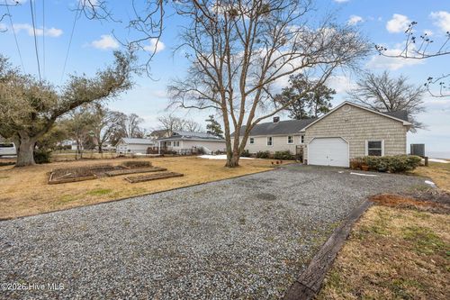 236 Morrison Rd, Oriental, NC, 28571-9318 | Card Image