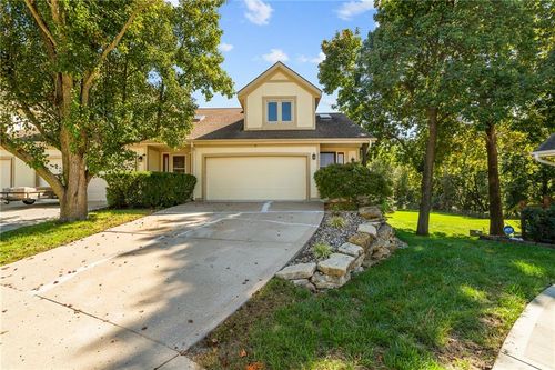 8204 Nw Bradford Ct, Kansas City, MO, 64151-1072 | Card Image