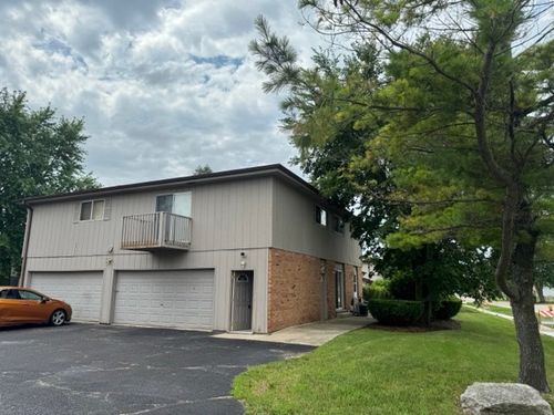 d-104 W Countryside Pkwy, Yorkville, IL, 60560-2046 | Card Image