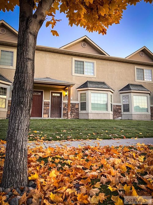 616 Trejo St, Rexburg, ID, 83440-2579 | Card Image