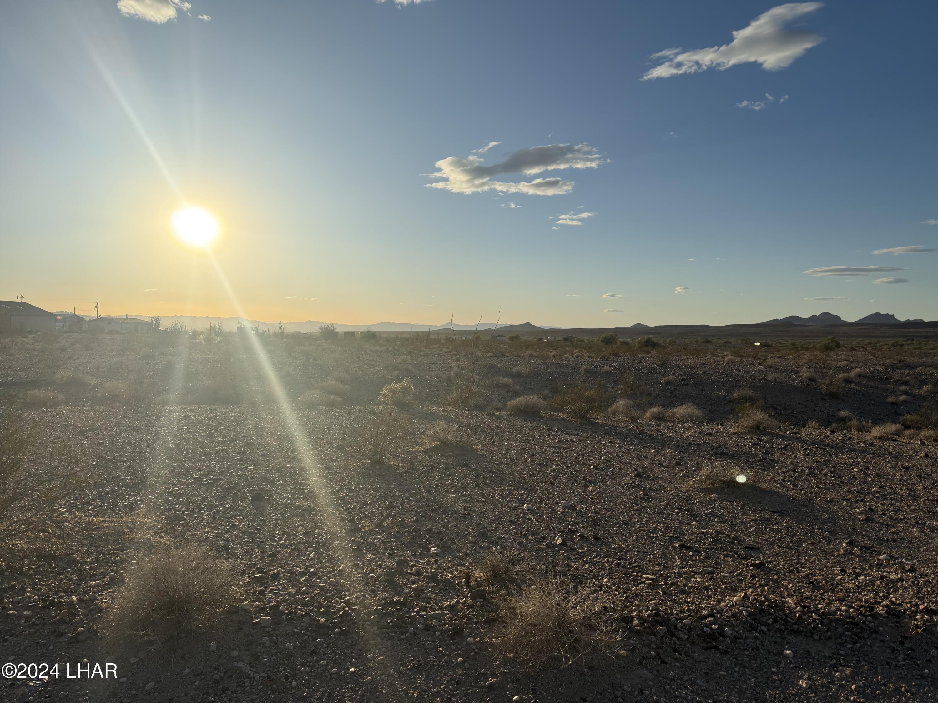 Land in Yucca 3