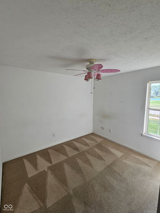 Bonus room could be office or den | Image 18