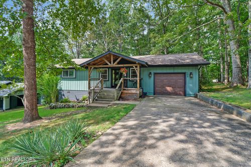 106 Jasper Dr, Crossville, TN, 38558-8664 | Card Image