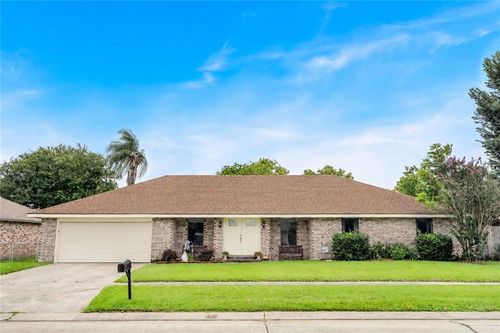 3821 Hillcrest Dr, Marrero, LA, 70072-6019 | Card Image