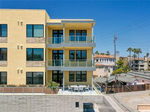 unit-200-414 Main St, Huntington Beach, CA, 92648-8180 | Card Image