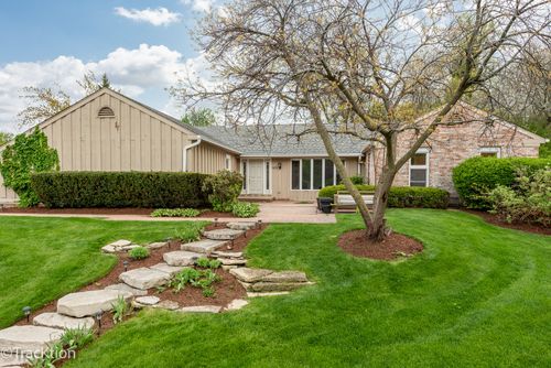 1401 Golden Bell Ct, Downers Grove, IL, 60515-1301 | Card Image