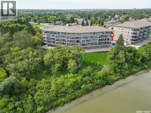 301-1602 1st St E, Prince Albert, SK, S6V1G7 | Card Image