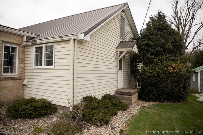 524 W Water St, Home with 3 bedrooms, 3 bathrooms and null parking in Paoli IN | Image 8