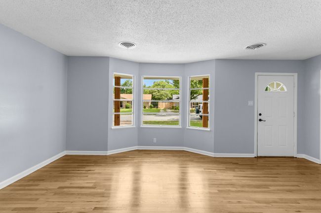 1818 W Belden St, House other with 3 bedrooms, 2 bathrooms and null parking in Sherman TX | Image 9