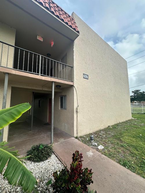 107-6086 Forest Hill Blvd, West Palm Beach, FL, 33415-6297 | Card Image