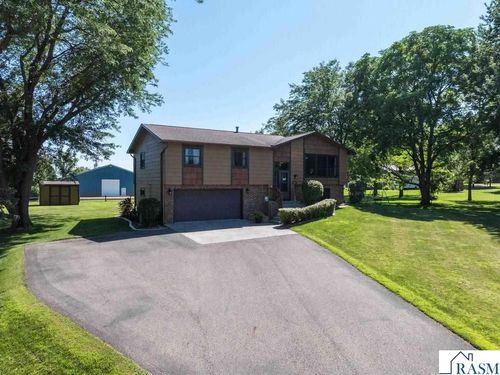 207 Maple Ave Sw, Elysian, MN, 56028-2038 | Card Image