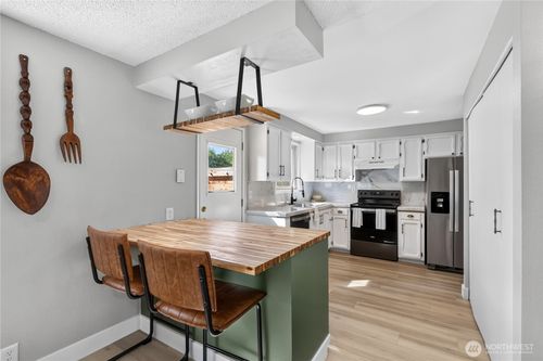 4165 Cougar Road, Bellingham, WA, 98226 | Card Image