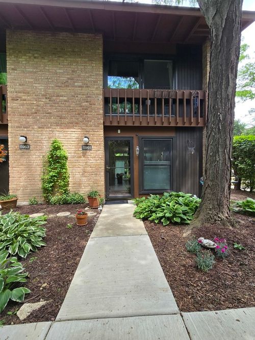 161-f-5961 Meadow Dr, Lisle, IL, 60532-2907 | Card Image