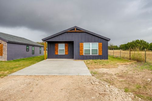 122 Kentucky St, Walnut Springs, TX, 76690-4302 | Card Image