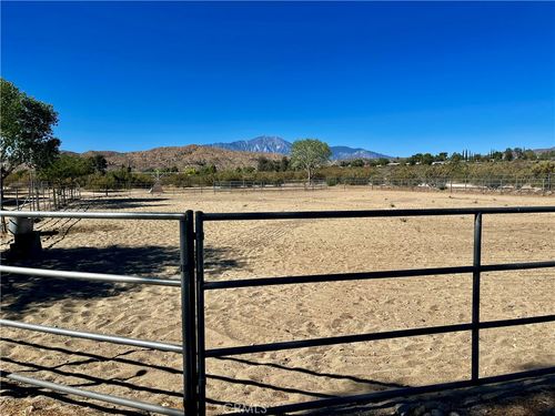 10731 Morongo Way, Morongo Valley, CA, 92256-9187 | Card Image