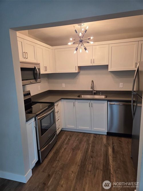 a105-2824 Grand Ave, Everett, WA, 98201-3489 | Card Image