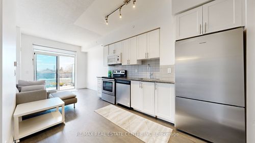 228-7900 Bathurst St, Vaughan, ON, L4J0J9 | Card Image