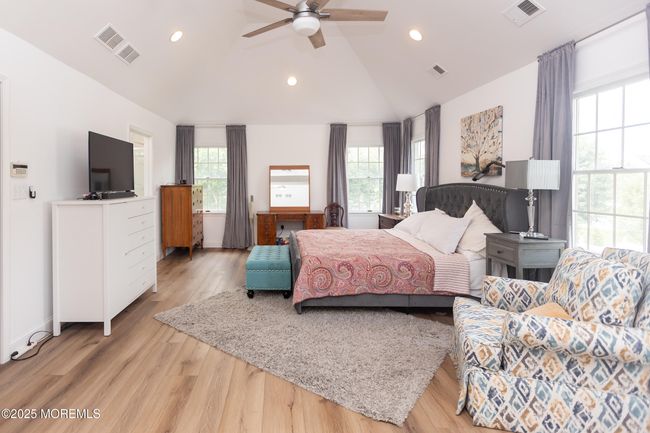 10 English Path, House other with 5 bedrooms, 3 bathrooms and null parking in Freehold NJ | Image 58