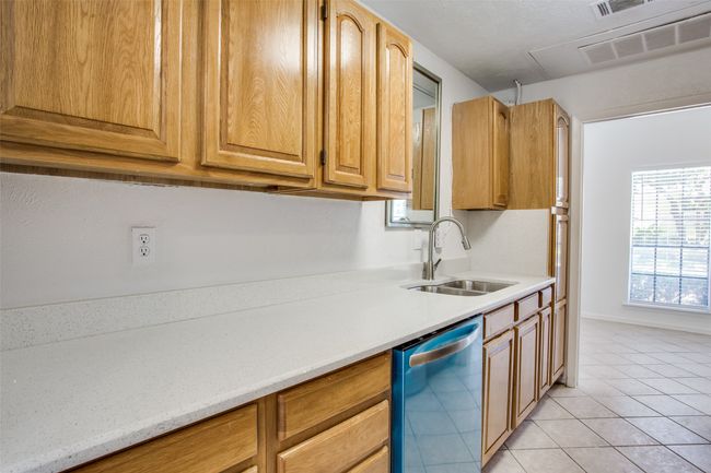 APT-101 - 3817 Rawlins St, Condo with 2 bedrooms, 3 bathrooms and null parking in Dallas TX | Image 9