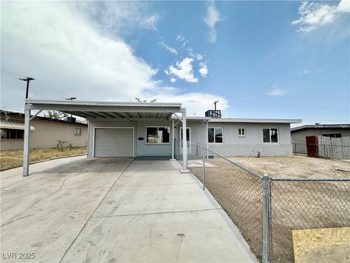 4924 Carmen Blvd, Las Vegas, NV, 89108-1339 | Card Image