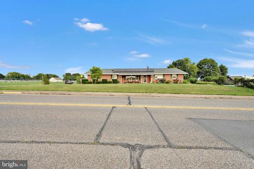 2911 Cherryville Rd, Northampton, PA, 18067-1038 | Card Image