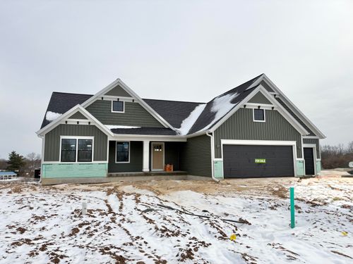 8326 Kettle Hill Ct Se, Alto, MI, 49302-8212 | Card Image