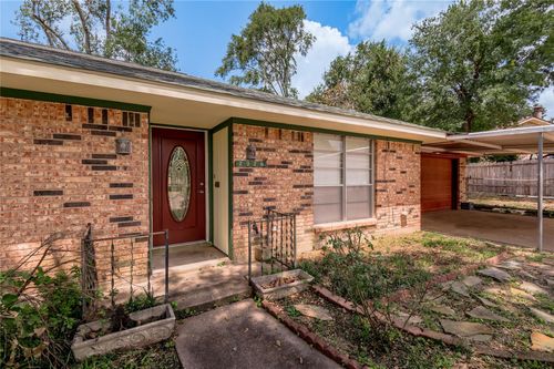 2528 Avenue N 1/2, Huntsville, TX, 77340 | Card Image