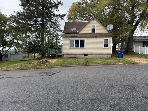 920 Wisconsin Street, CASHTON, WI, 54619 | Card Image