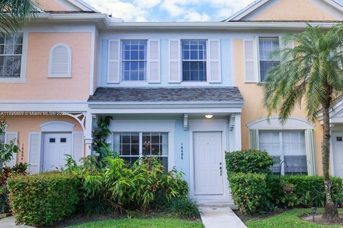 16686 Hemingway Dr, Weston, FL, 33326-3101 | Card Image