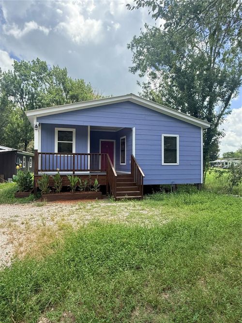 2689 County Road 32, Angleton, TX, 77515-7748 | Card Image