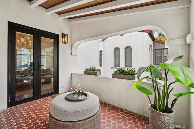 TOP FLOOR DINING ROOM PATIO | Image 29