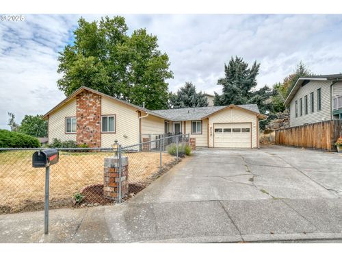 719 Nw 3rd Dr, Pendleton, OR, 97801-1416 | Card Image