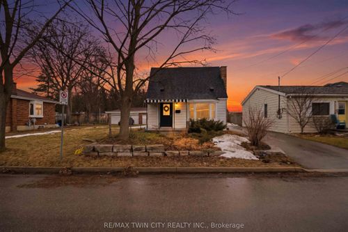 112 Harold Ave, Brantford, ON, N3T1W4 | Card Image