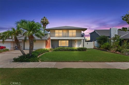 373 Burr St, Corona, CA, 92882-4809 | Card Image