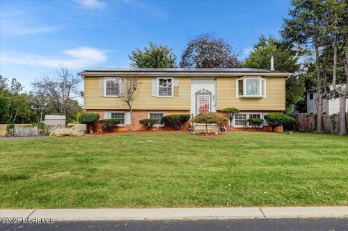 325 Meinzer St, Cliffwood, NJ, 07721-1140 | Card Image