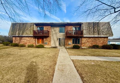 113 Newman St, DURAND, IL, 61024-9667 | Card Image