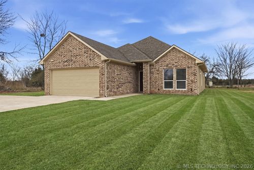 116 S 8th Ave, Colbert, OK, 74733-3340 | Card Image